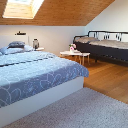 "Stone'S Throw" Krumlov 5 Min By Car, Lipno 15 Min By Car, 2 Bdrooms,Playroom Kájov Εξωτερικό φωτογραφία
