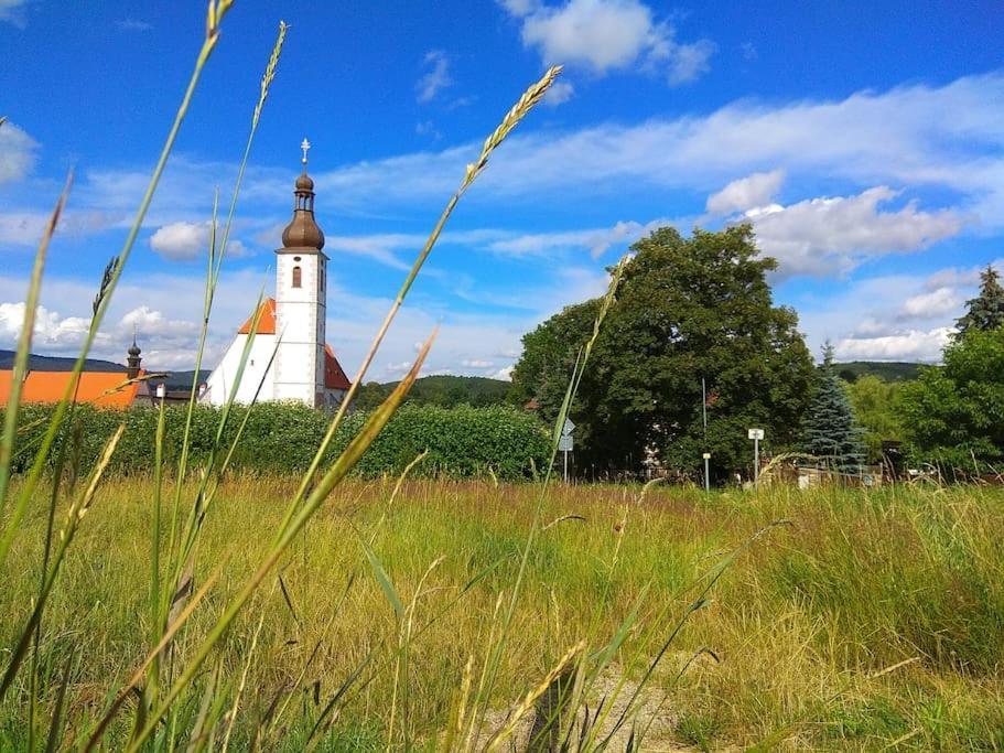 "Stone'S Throw" Krumlov 5 Min By Car, Lipno 15 Min By Car, 2 Bdrooms,Playroom Kájov Εξωτερικό φωτογραφία