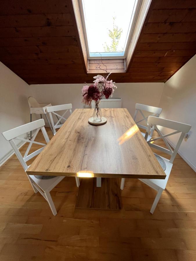 "Stone'S Throw" Krumlov 5 Min By Car, Lipno 15 Min By Car, 2 Bdrooms,Playroom Kájov Εξωτερικό φωτογραφία