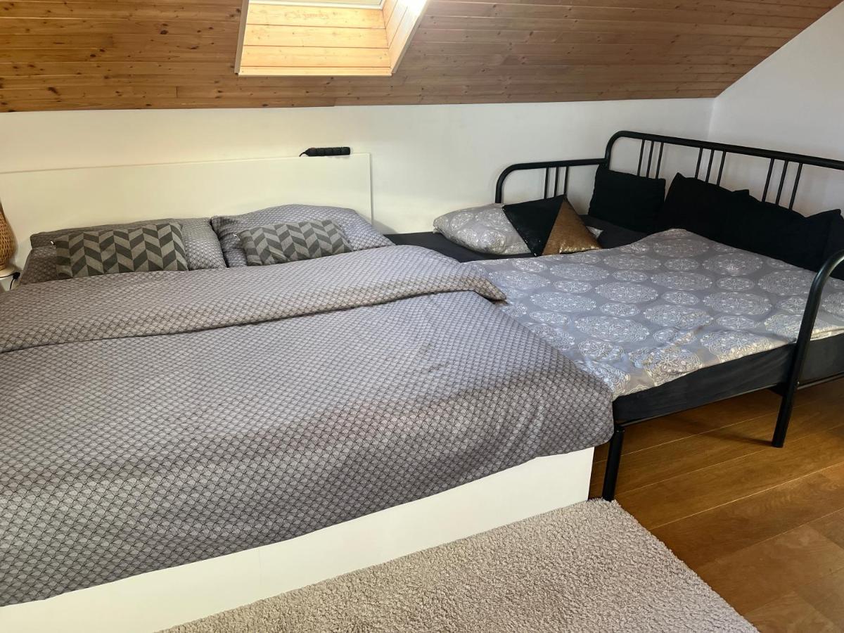 "Stone'S Throw" Krumlov 5 Min By Car, Lipno 15 Min By Car, 2 Bdrooms,Playroom Kájov Εξωτερικό φωτογραφία